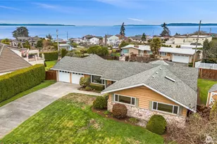 817 Puget Way, Edmonds, WA 98020 - Photo 1