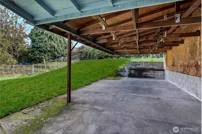 12034 68th Avenue S, Seattle, WA 98178 - Photo 20