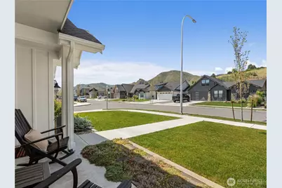 1007 Racine Springs Drive, Wenatchee, WA 98801 - Photo 6