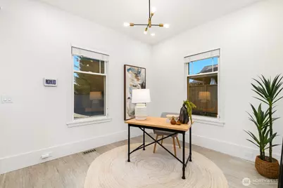 210 W McGraw Street, Seattle, WA 98119 - Photo 14