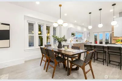 210 W McGraw Street, Seattle, WA 98119 - Photo 8