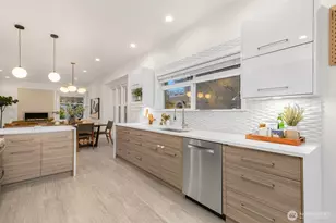 210 W McGraw St, Seattle, WA 98119 - Photo 10