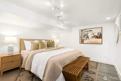 210 W McGraw Street, Seattle, WA 98119 - Photo 24