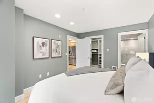 215 20th Ave E, Seattle, WA 98112 - Photo 14