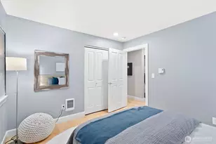 215 20th Ave E, Seattle, WA 98112 - Photo 12