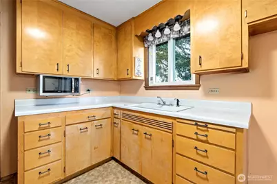 20628 10th Avenue S, Des Moines, WA 98198 - Photo 12