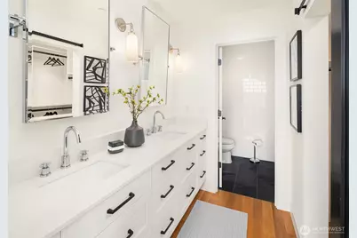 1535 Grandview Place E, Seattle, WA 98112 - Photo 24