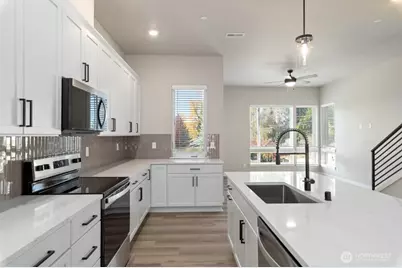 6609 S 128th Street, Seattle, WA 98178 - Photo 12