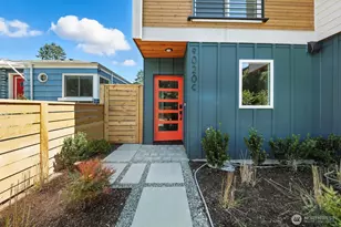 9020 13th Ave NW, Seattle, WA 98117 - Photo 4