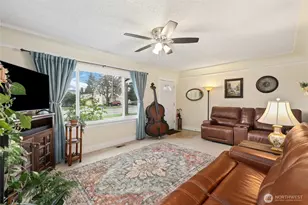 6824 Pacific Ave, Tacoma, WA 98408 - Photo 4