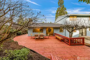 12943 SE 68th St, Bellevue, WA 98006 - Photo 32