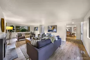 12943 SE 68th St, Bellevue, WA 98006 - Photo 6