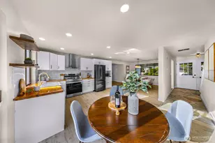 12943 SE 68th St, Bellevue, WA 98006 - Photo 12