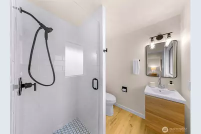 12943 SE 68th Street, Bellevue, WA 98006 - Photo 24