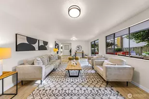 12943 SE 68th St, Bellevue, WA 98006 - Photo 18