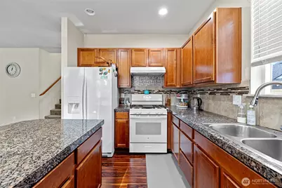 1712 Hillcrest Loop, Mount Vernon, WA 98274 - Photo 8