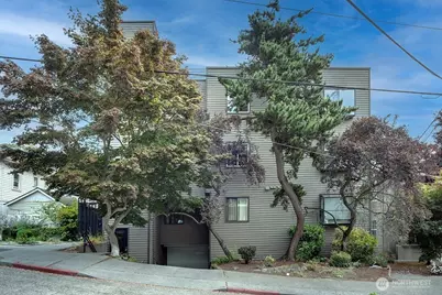 1312 6th Avenue N #9, Seattle, WA 98109 - Photo 1