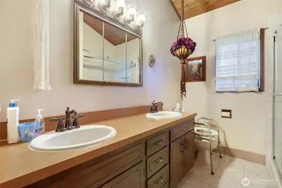 458 Klickitat Drive, La Conner, WA 98257 - Photo 14