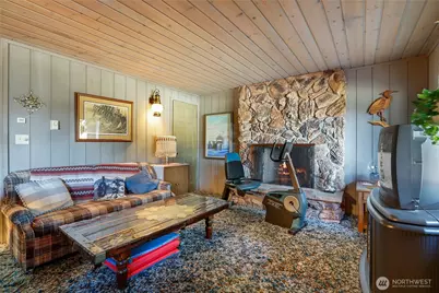 458 Klickitat Drive, La Conner, WA 98257 - Photo 22