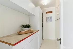 9710 8th Ave NE, Seattle, WA 98115 - Photo 12