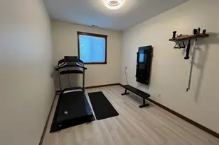 8715 185th St Ct E, Puyallup, WA 98375 - Photo 10