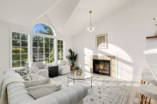 6922 128th Pl SE, Bellevue, WA 98006 - Photo 2