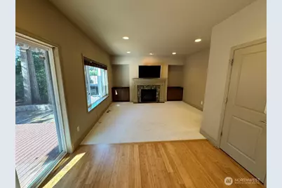 16121 Northup Way, Bellevue, WA 98008 - Photo 4