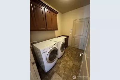 16121 Northup Way, Bellevue, WA 98008 - Photo 14