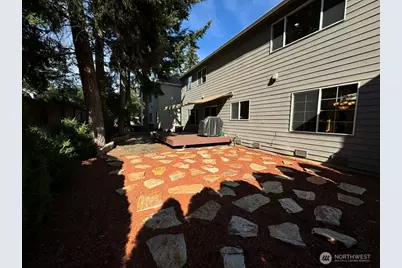 16121 Northup Way, Bellevue, WA 98008 - Photo 2