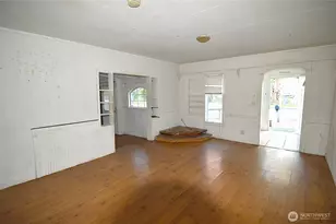 317 W King St, Aberdeen, WA 98520 - Photo 8
