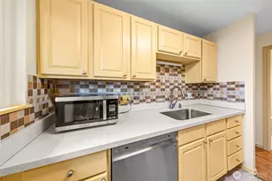 5713 122nd Pl SE, Bellevue, WA 98006 - Photo 10