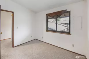 323 SW 112th St, Seattle, WA 98146 - Photo 24