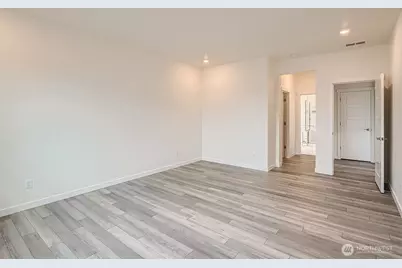 18418 136th Avenue E #138, Puyallup, WA 98374 - Photo 6