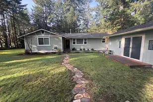 828 Island Blvd, Fox Island, WA 98333 - Photo 2