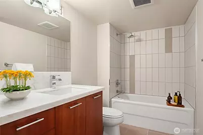 2911 2nd Avenue #310, Seattle, WA 98121 - Photo 6