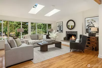 2705 107th Avenue SE, Beaux Arts, WA 98004 - Photo 2