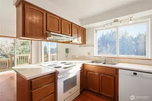 13082 Olalla Valley Rd SE, Olalla, WA 98359 - Photo 8