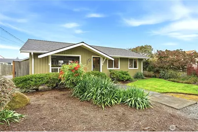 8031 Florida Dr, Everett, WA 98203 - Photo 2