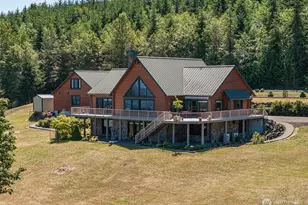 279 Ocean View Dr, Port Angeles, WA 98362 - Photo 2