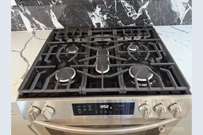 8610 42nd Avenue S, Seattle, WA 98118 - Photo 6