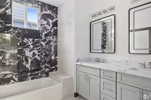 8612 42nd Ave S, Seattle, WA 98118 - Photo 4