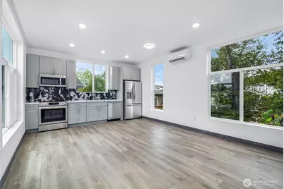 8612 42nd Avenue S #C, Seattle, WA 98118 - Photo 2