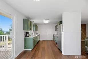 2428 Loerland Ln, Oak Harbor, WA 98277 - Photo 8