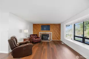 2428 Loerland Ln, Oak Harbor, WA 98277 - Photo 4