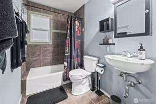 213 S Constitution Ave, Bremerton, WA 98312 - Photo 18