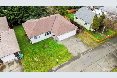 213 S Constitution Avenue, Bremerton, WA 98312 - Photo 2