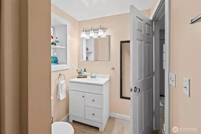 213 S Constitution Avenue, Bremerton, WA 98312 - Photo 30