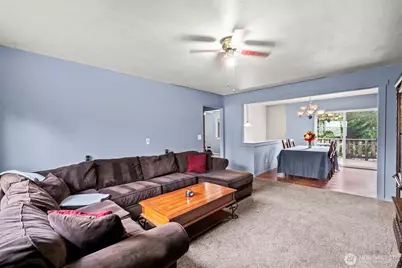 213 S Constitution Avenue, Bremerton, WA 98312 - Photo 8