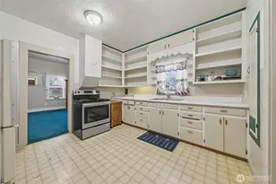 22 S Elder St, Soap Lake, WA 98851 - Photo 6