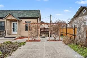 22 S Elder St, Soap Lake, WA 98851 - Photo 2